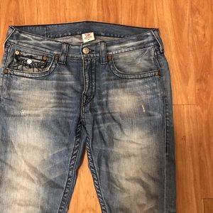 🐢True Religion Straight Leg Distressed Jeans